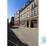 Golden Apartment